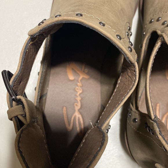 Seven7 Mr Stokley boots like new condition  tan with embellishments - Picture 6 of 8